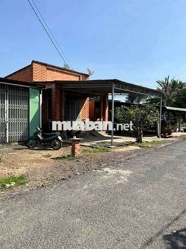 BÁN NHÀ DT: 6X22M SÁT CHỢ, TRƯỜNG HOC