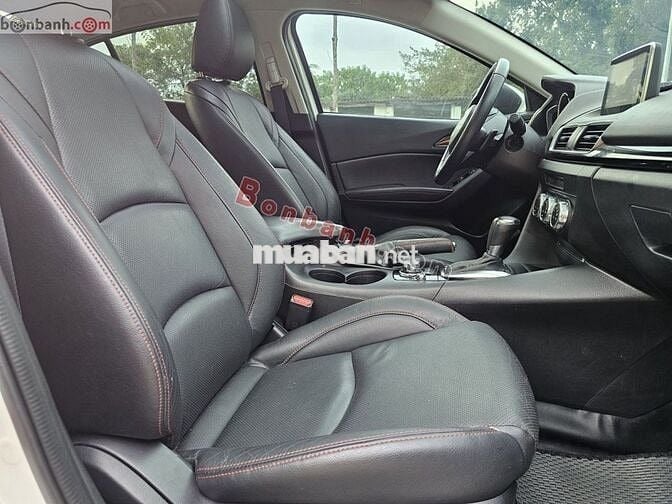 Mazda 3 Sedan 1.5AT