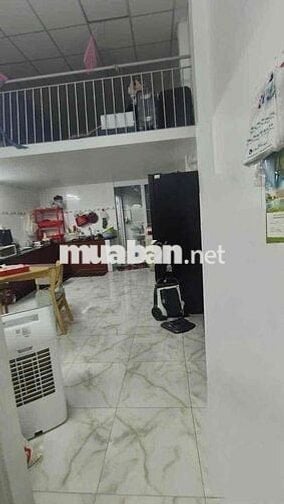 nhà đ 48  nở hậu 1 gác lửng 2 pn 1wc có sân rộng