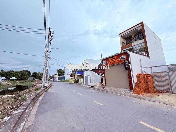 Đất mặt tiền An Phú Đông 10 nối dài, 4.3x22, TC:64, sát sông SG. 4.7ty