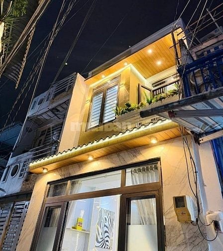 Bán nhà giá 2tỷ7 ,HXH 8m An Dương Vương, Q6, 40m2, 2PN, 2WC, SHR, CC T