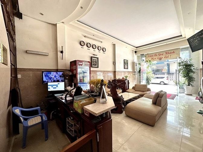 Tòa khách sạn 25 Phòng - Doanh thu khủng 2.3 tỷ/năm - Nguyễn Oanh, Q12