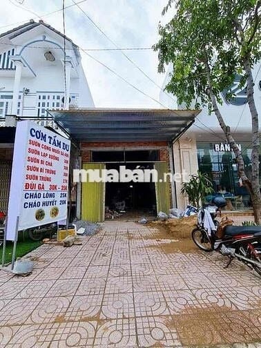 Cần cho thuê mặt bằng ngay mặt tiền Nguyễn Văn Cừ nối dài