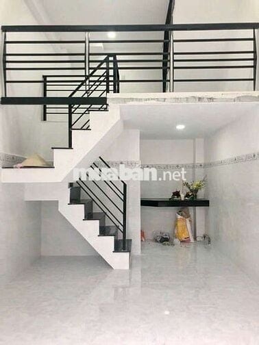 Cho thuê nhà nguyên căn hẻm xe hơi 2 phòng ngủ có máy lạnh Bùi Văn Ba