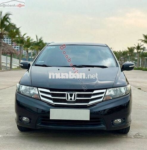 ✓Honda city 2013 đi 15 vạn km.