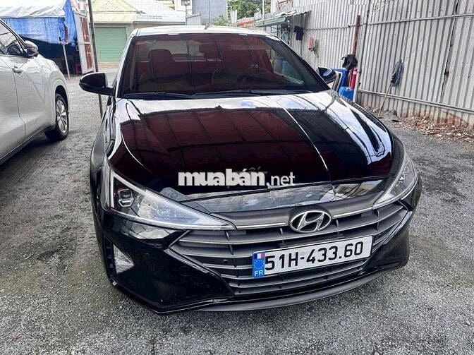 Hyundai Elantra 2021 2.0 AT - 42000 km