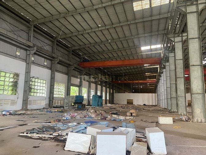 Cho thuê Kho bãi 15.000m2. Quận 7. Trần cao 10m. Có CẨU TRỤC. Pccc