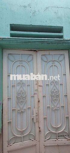 NHÀ GẦN CHỢ.SÁT TRƯỜNG  HỌC VIỆN CÁN BỘ.KHU NHIỀU TIỆN ÍCH