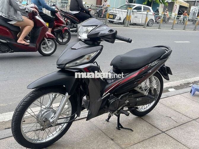 Honda wave RSX Fi 2023 mới 90% Bstp chính chủ