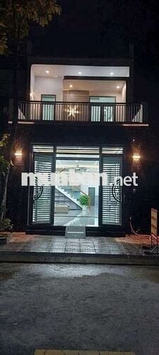Nhà trệt lầu vừa hoàn thiện chỉ 2tỷ 650 tại Tân Uyên