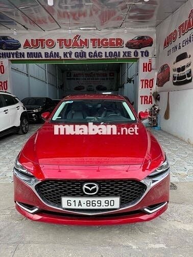Mazda 3 2020 Sedan 1.5L Luxury - 79000 km