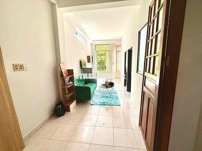 Cho thuê căn hộ 2PN bancol 50m2 - Ngay khu Bảy Hiền