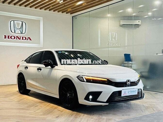 Honda Civic 2023 RS 1.5 AT - 32000 km