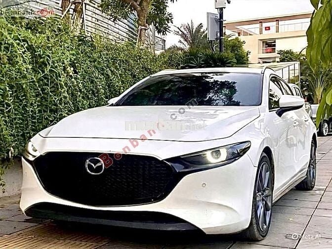 Mazda 3 Hatchback Signature Premium 2019