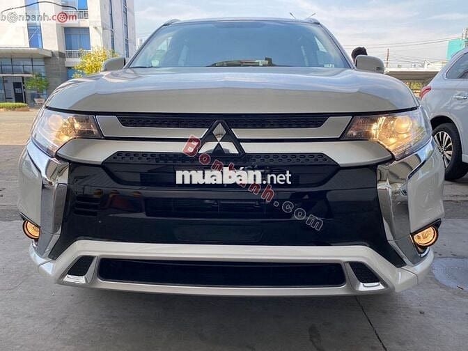 Mitsubishi Outlander 2.0 CVT 2024