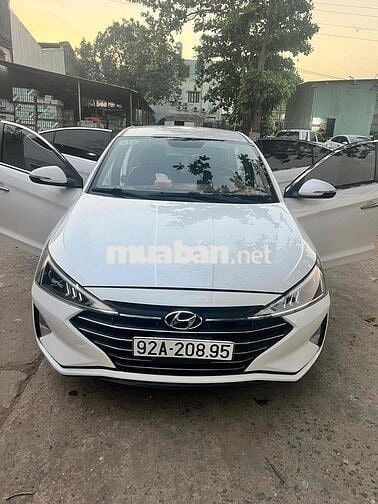 Hyundai Elantra 2019 1.6MT - 75000 km