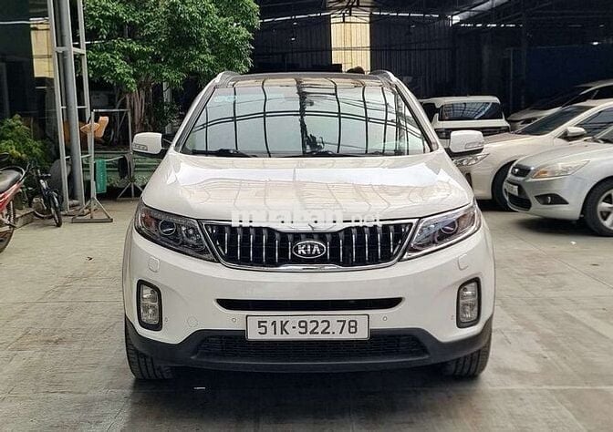 Kia Sorento Full dầu 2019, màu trắng, hỗ trợ góp.