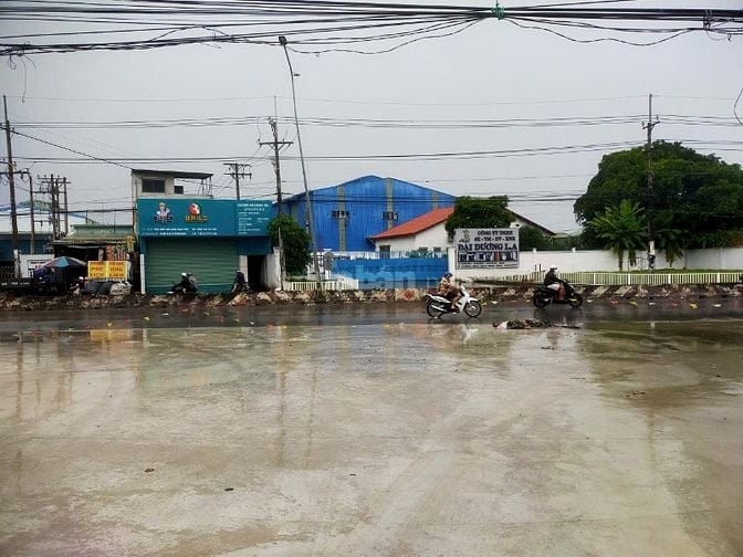 Bán đất 2MT, MT Đường Tỉnh Lộ 825, xã Đức Hòa Đông, Đức Hòa, Long An 