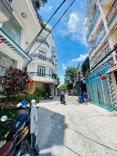 Chính Chủ bán nhà đẹp hẻm 8m, đường Tân Trụ, Tân Bình, gần Sân Bay