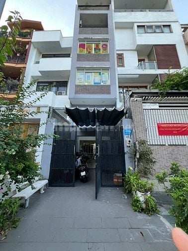 NHÀ MẶT TIỀN  PP BA VÌ .PHƯỜNG 15,QUẬN 10