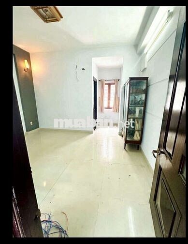 CHO THUÊ PHÒNG DT 30M2 CÓ MÁY LẠNH RẺ NHẤT Q8