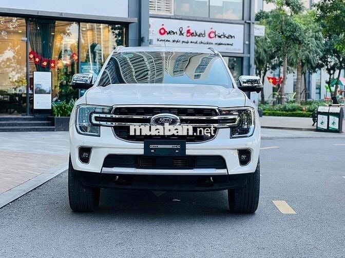 Ford Everest 2023 Titanium 2.0L 4x2 AT - 40000 km