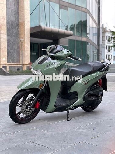 Honda SH 350i 2025