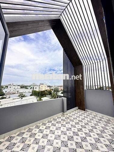 cần tiền bán gấp căn nhà full nội thất , giá rẻ bất ngờ