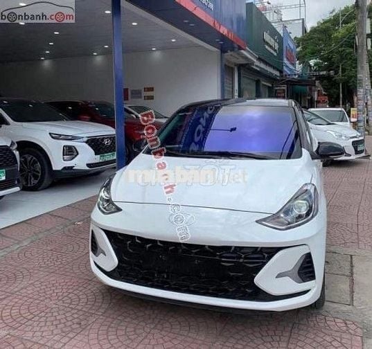 Hyundai i10 1.2 AT 2024