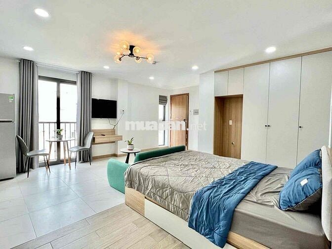 CHO THUÊ CĂN HỘ BAN CÔNG MỚI NGAY HOÀNG SA FULL NỘI THẤT XỊN XÒ GIÁ RẺ
