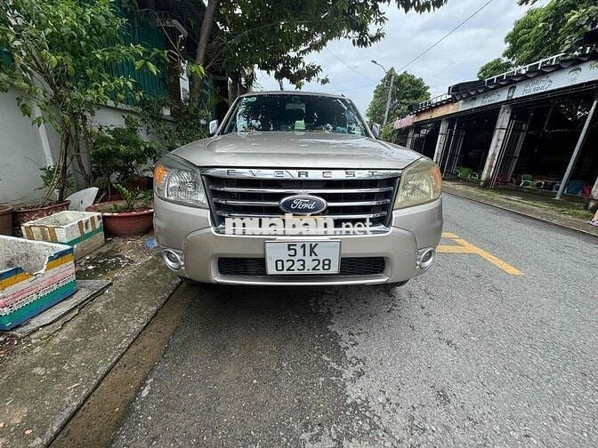 Ford Everest 2012 Limited số sàn máy dầu