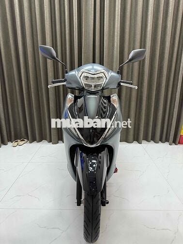LEAD 8/2025 chạy đúng 900 km bao chuẩn