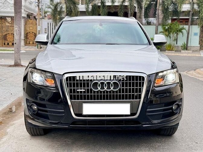Audi Q5 Premium Quattro Suv nhập ĐỨC full option