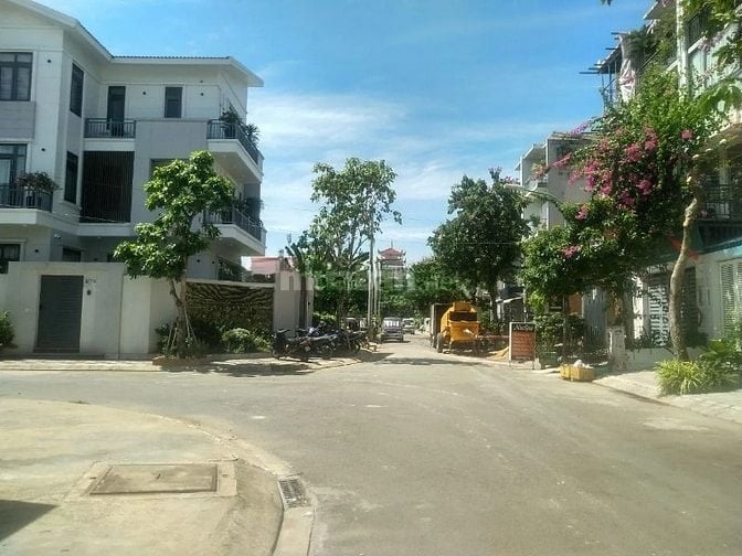 Chỉ hơn 5 tỷ chho lô đất 10x21,Đặng Thùy Trâm. Gần DH Văn Lang, sổ sẵn