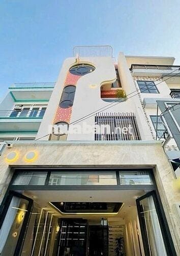 CỰC PHẨM ! CHO THUÊ NHÀ 221C Võ Văn Tần, Nhà mới 100% DTSD 400m2