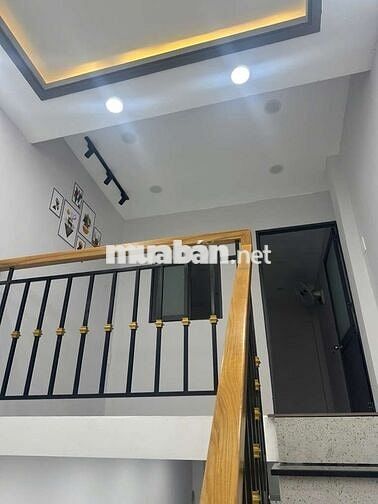 BÁN GẤP NHÀ CHIẾN LƯỢC CHỈ NHỈNH 2 TY