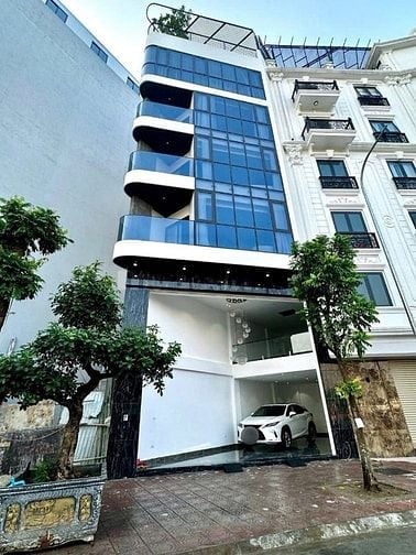 Siêu phẩm Hồng Tiến 8 tầng thang máy vỉa hè đường 17m kinh doanh
