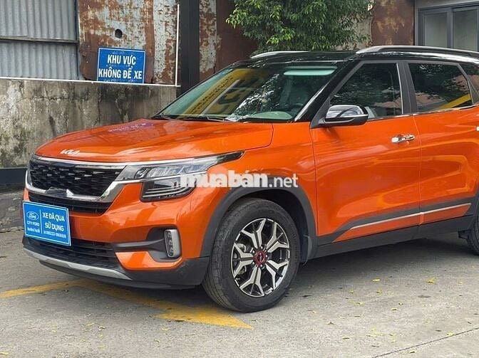 Kia Seltos 2022 Premium 1.6 AT - 35003 km