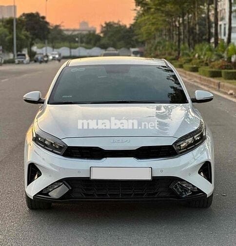 Kia K3 2024 Premium 2.0 AT - 14000 km