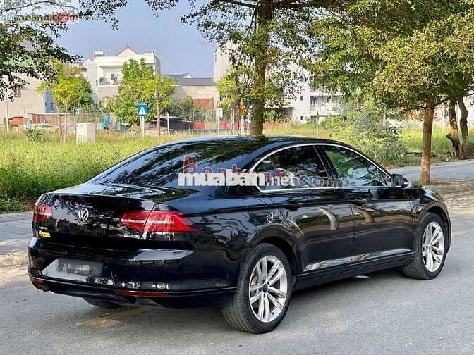 Volkswagen Passat 1.8TSI sedan