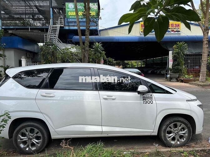 Hyundai Stargazer 2022 Tiêu chuẩn 1.5 AT - 90 km