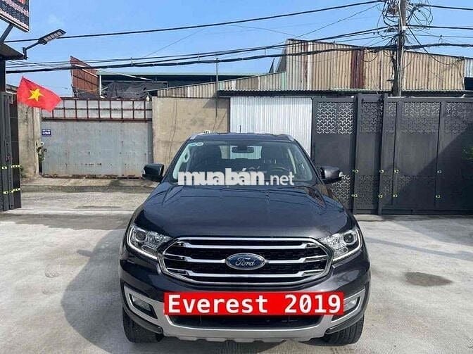 Ford Everest 2019 Trend 2.0L  AT 4x2 - 83000 km