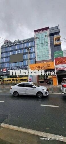 Cho thuê tòa nhà mặt tiền  Nguyễn Thị Thập, P. Tân Quy, Quận 7