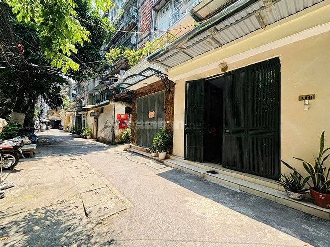 Tôi bán CHTT (Tầng 2) phố Vạn Bảo - Ba Đình giá 4.29 Tỷ, 65m2. 2N+VS