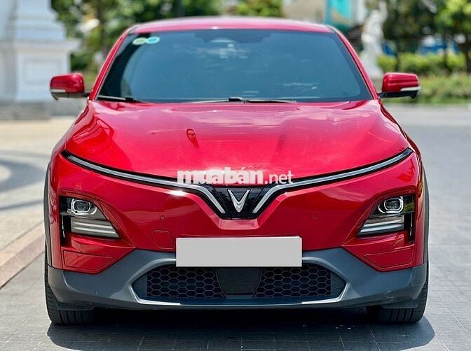 Vinfast VF6 Plus 2024 màu đỏ
