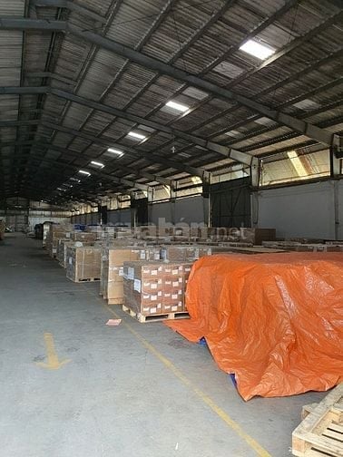 Cho thuê kho linh hoạt về thời gian và diện tích, kho bãi rộng rãi thô