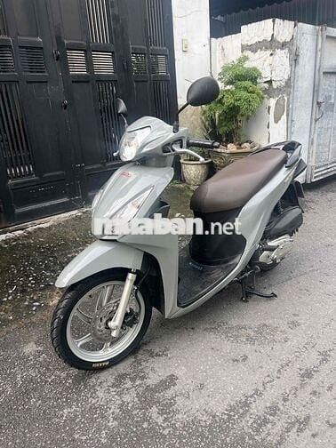 Honda Vision xe đẹp máy móc zin êm bs61