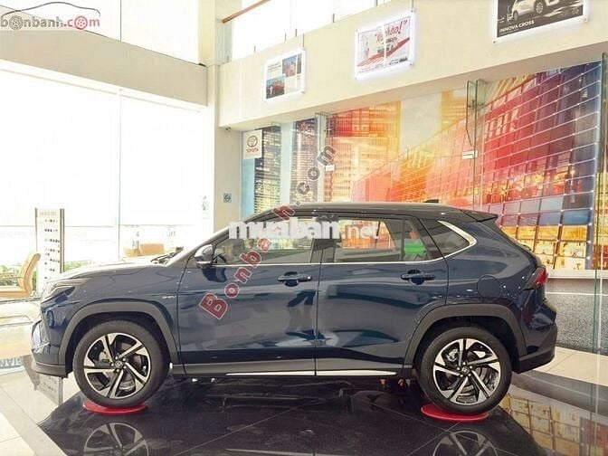 Yaris Cross HEV 2025