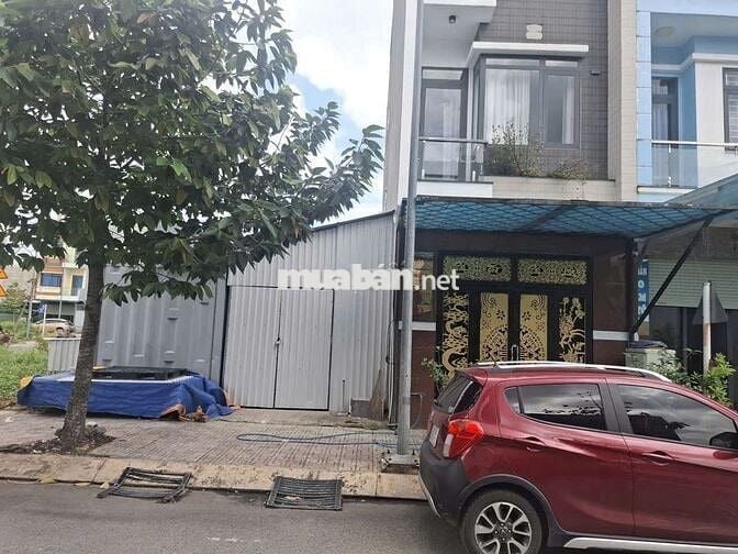 Đất trục chính kdc phú Thịnh 6 ,phường Bình An Tp Dĩ An