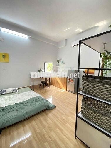 CHO THUÊ PHÒNG STUDIO CỬA SỔ TRỜI FULL NỘI THẤT